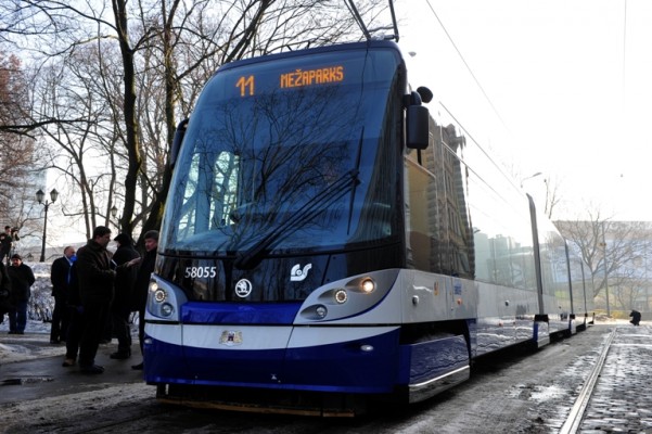 Zemās grīdas tramvaji sāk kursēt arī uz Mežaparku