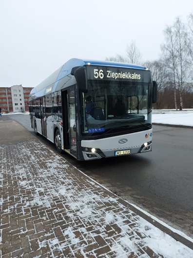 deņradi darbināms autobuss.png